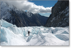 The world of magnificent ice; is the largest in the Southern Hemisphere.